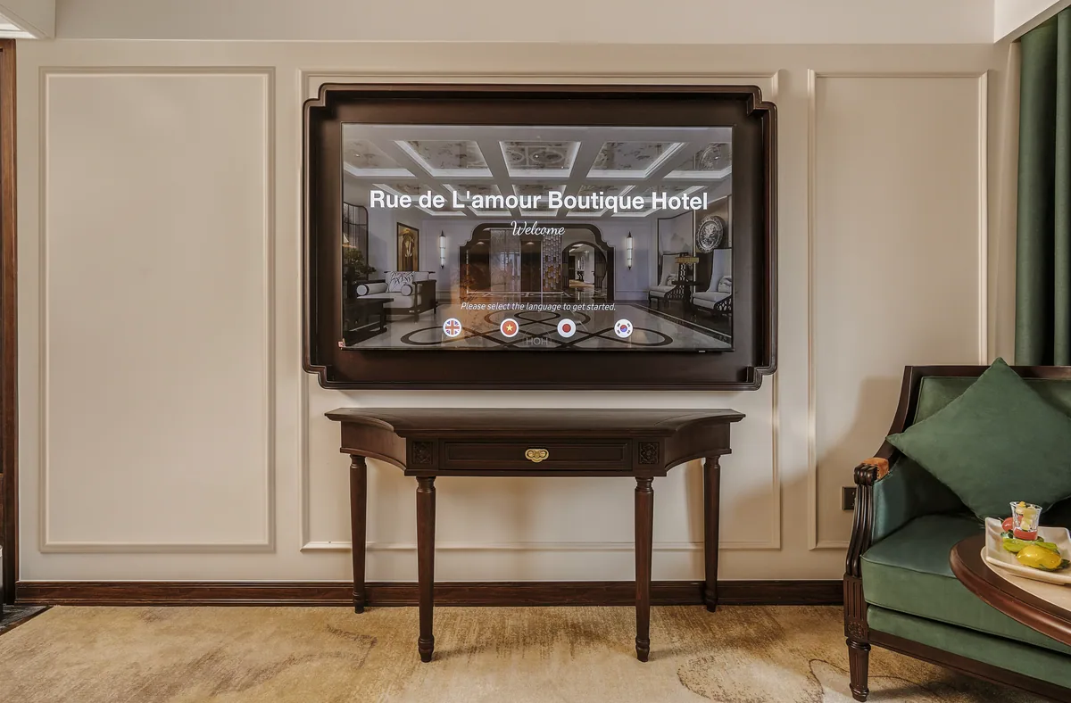 Console and mirror