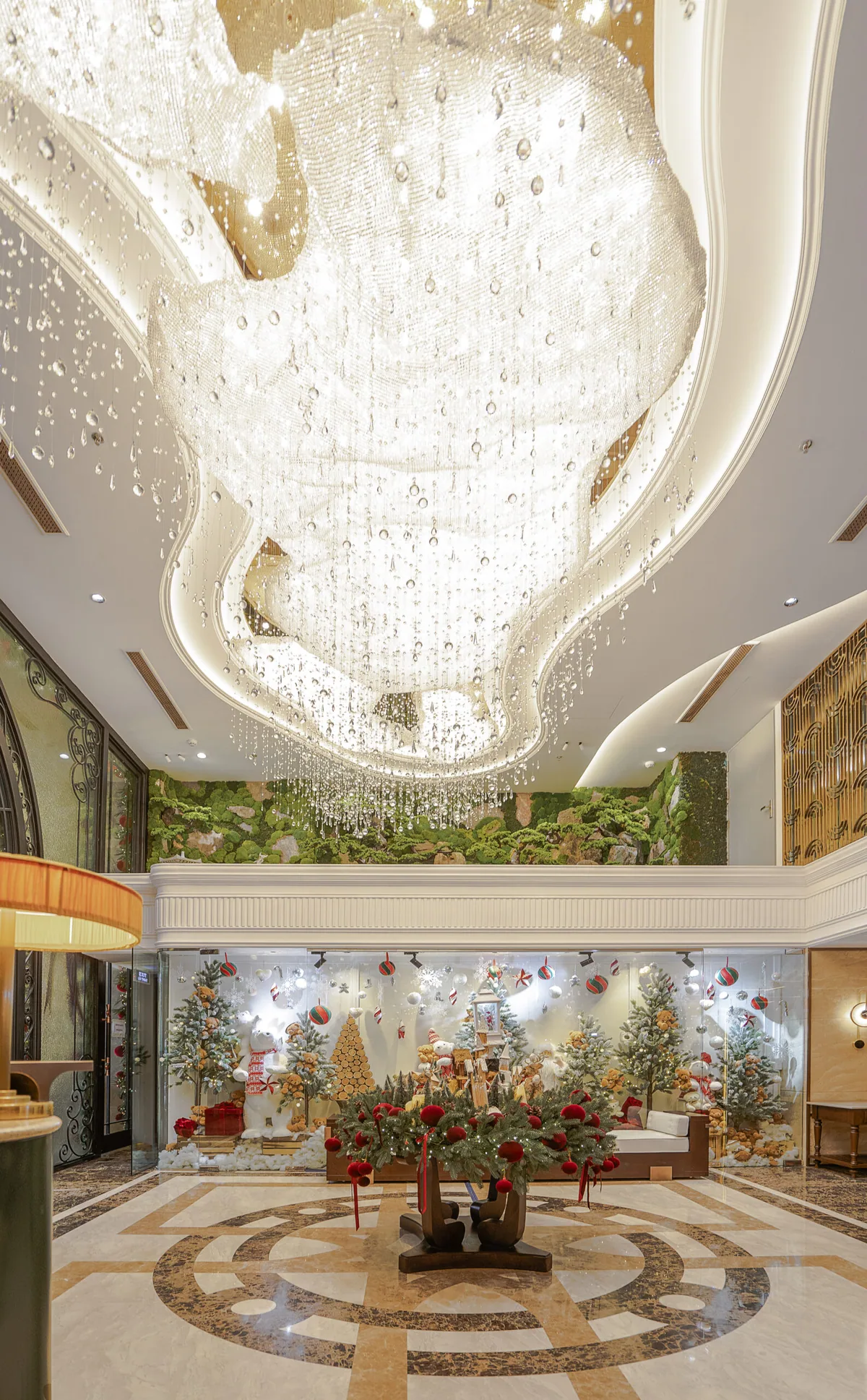 The lantern cloud above the lobby atrium